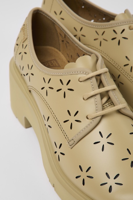 Design Milah Beige Leather Shoes For Women Camper AU