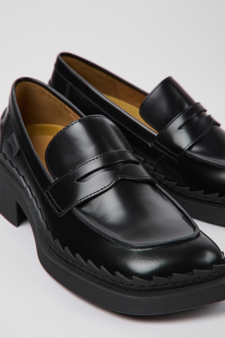Camper AU Design Taylor Black Leather Loafers For Women