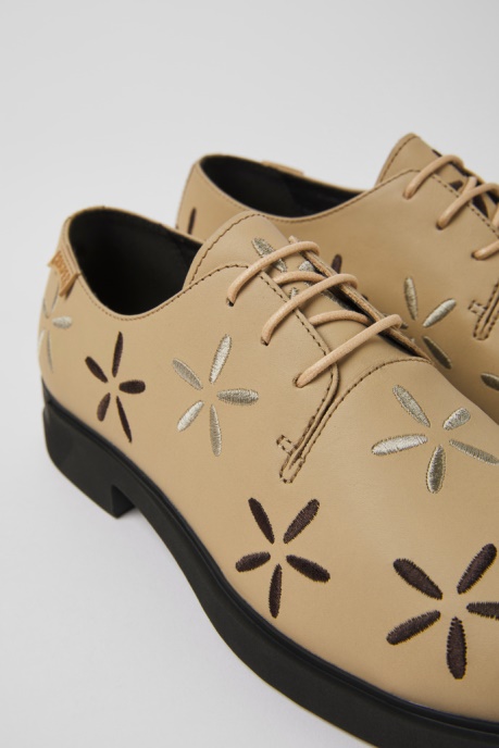 Exclusive Camper AU Twins Beige Leather Shoes For Women