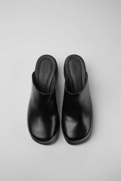 Design Kaah Black Leather Clogs Camper AU