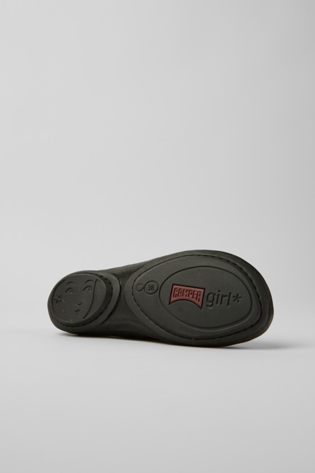 Right Black Leather Shoes For Women Exclusive Camper AU